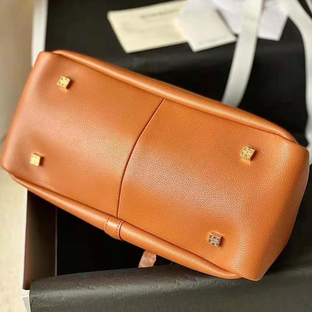 Givenchy Medium G-Hobo Bag in Smooth Leather for Women in Brown Givenchy Medium G-Hobo Bag in Smooth Leather for Women in Brown