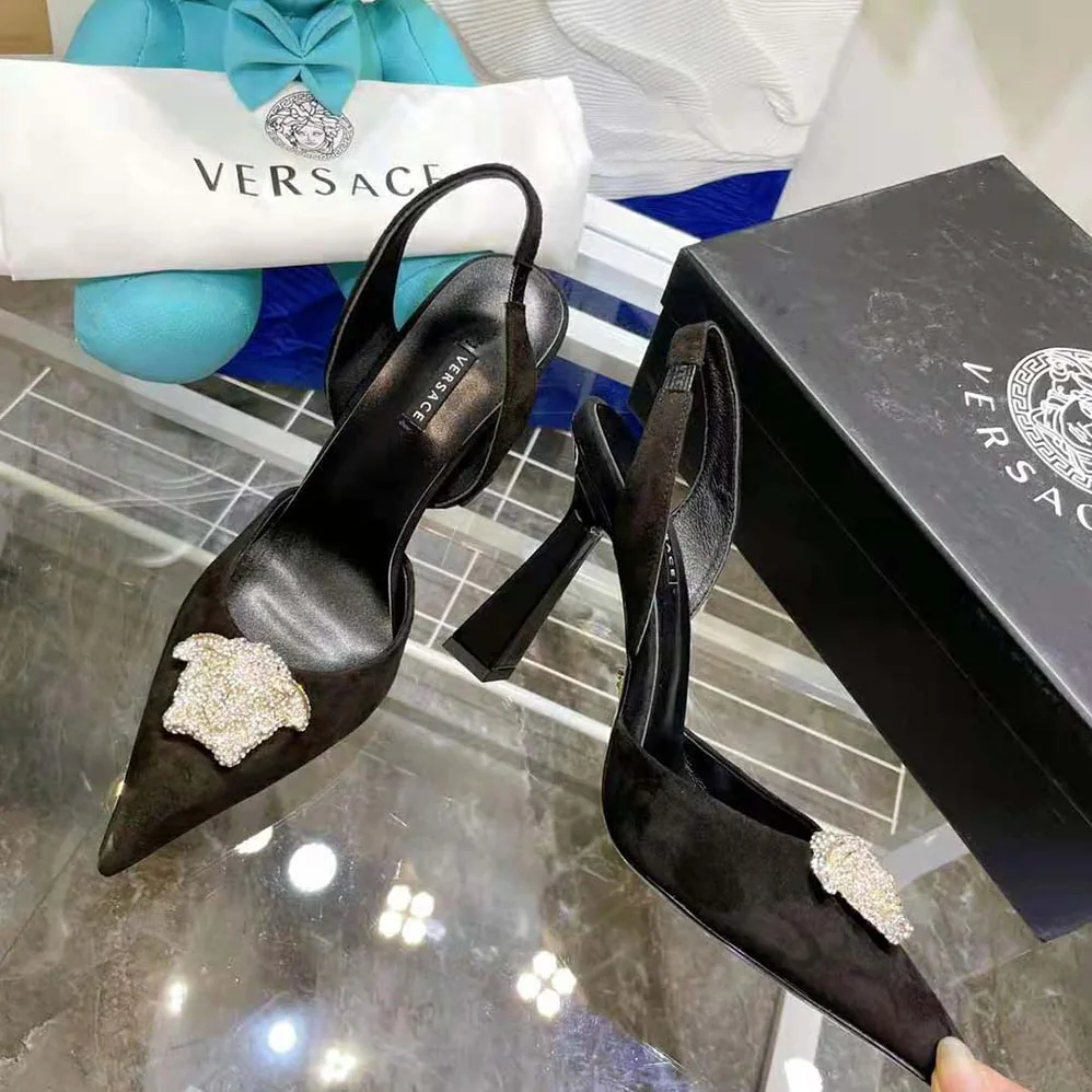 Versace LA Medusa Satin Sling-Back Pumps in 10.5cm Heel Hight for Women Versace LA Medusa Satin Sling-Back Pumps in 10.5cm Heel Hight for Women