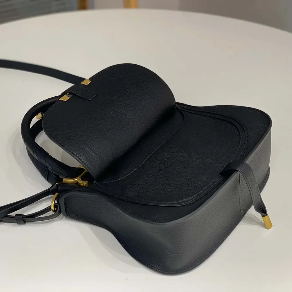 Chloe Small Marcie Bag in Grained Leather for Women in Black Chloe Small Marcie Bag in Grained Leather for Women in Black