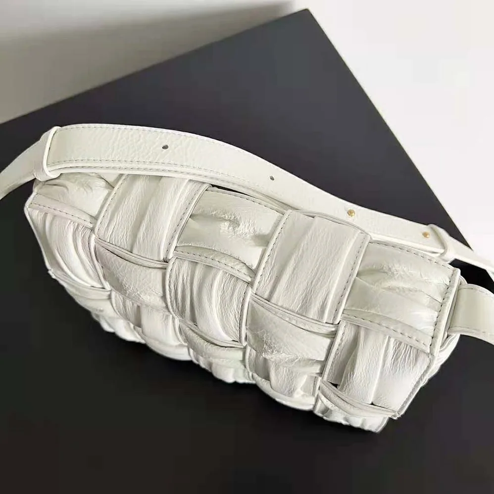 Bottega Veneta Cassette Foulard Intreccio Leather Cross for Women in Body Bag