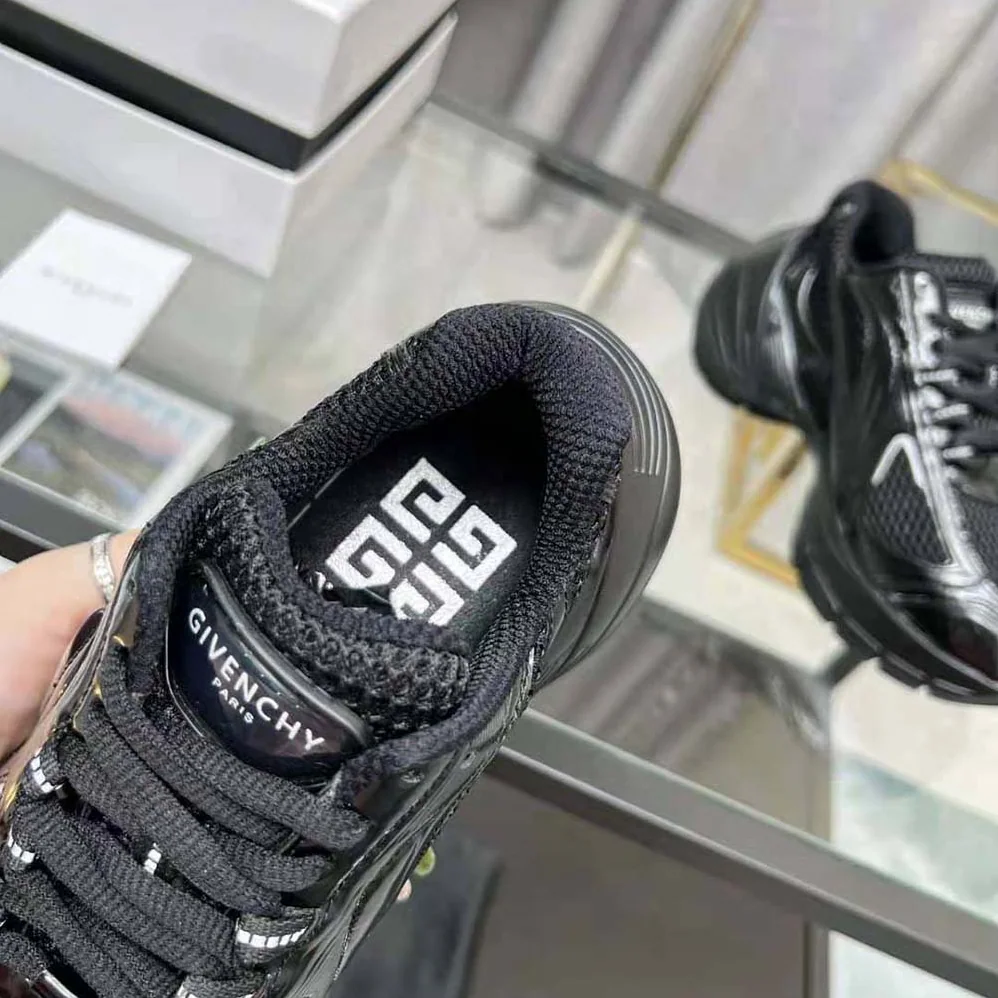 Givenchy TK-MX Runner Sneakers in Mesh for Unisex in Black Givenchy TK-MX Runner Sneakers in Mesh for Unisex in Black