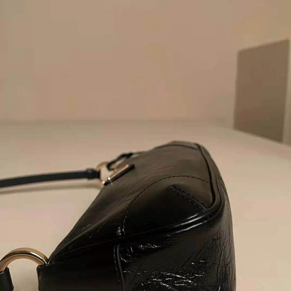 Prada Re-Edition 2002 Small Leather Shoulder Bag for Women