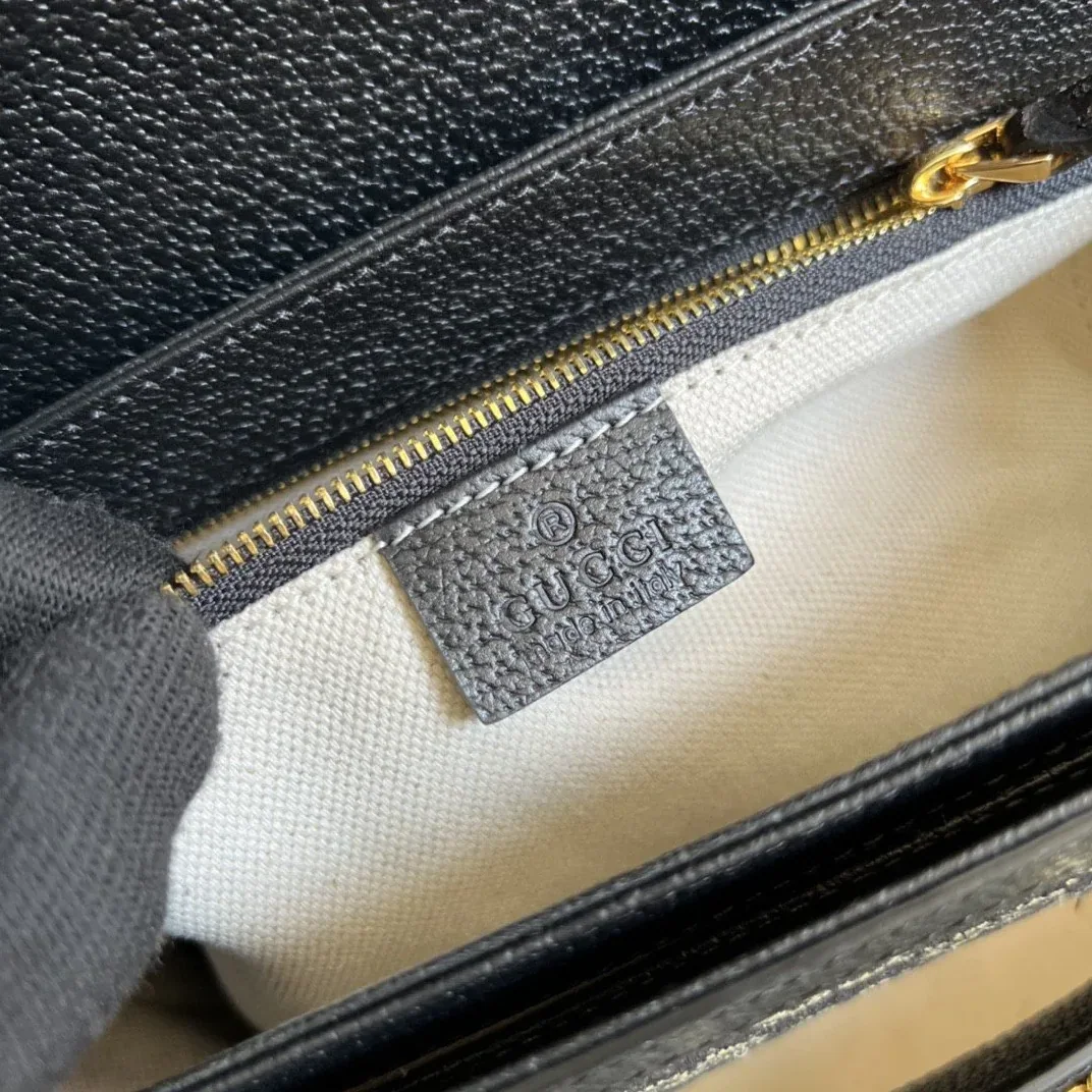 Gucci Horsebit 1955 Shoulder Bag / Black And Ivory GG Denim Jacquard Gold Hardware Gucci Horsebit 1955 Shoulder Bag / Black And Ivory GG Denim Jacquard Gold Hardware