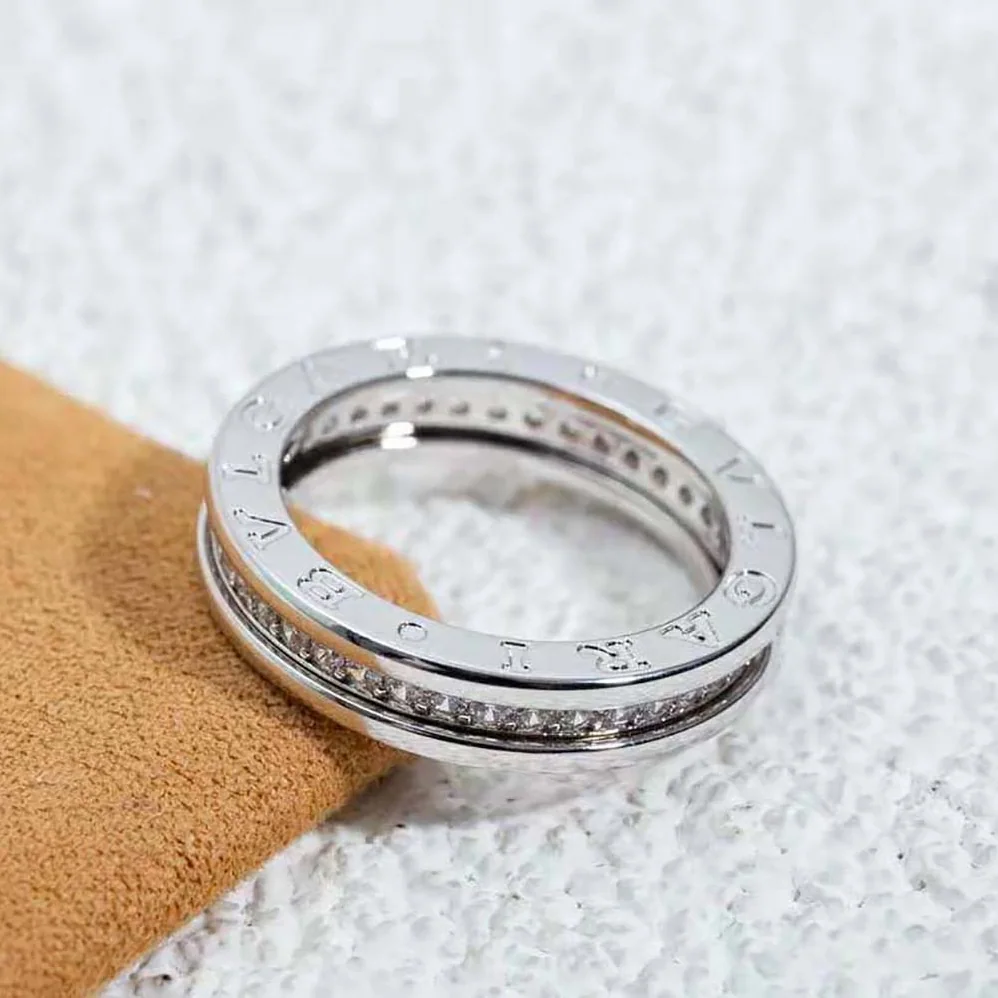 Bvlgari B.zero1 One-Band Ring in 18 KT White Gold Set with Pave Diamonds on the Spiral for Women Bvlgari B.zero1 One-Band Ring in 18 KT White Gold Set with Pave Diamonds on the Spiral for Women
