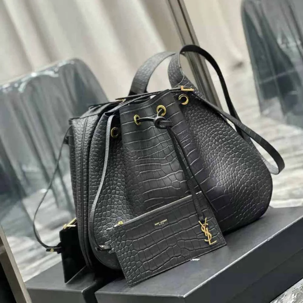 Saint Laurent YSL Paris Vii Large Flat Hobo Bag in Ssmooth Leather for Women