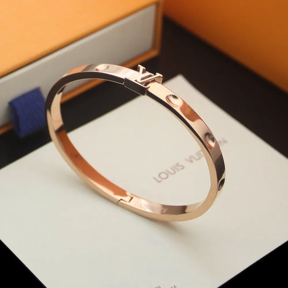 Louis Vuitton Empreinte Bangle Rose Gold Louis Vuitton Empreinte Bangle Rose Gold
