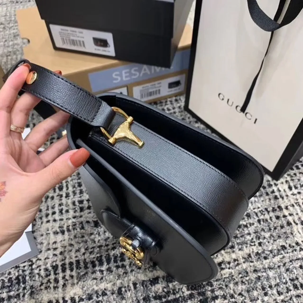 Gucci Horsebit 1955 Shoulder Bag Black Textured With A Vintage Effect / GG