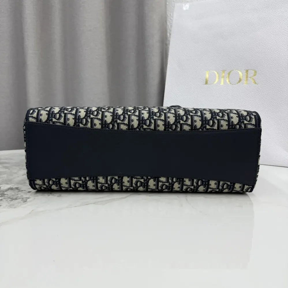 Dior Medium Shopping Bag Blue Dior Oblique Jacquard for Women