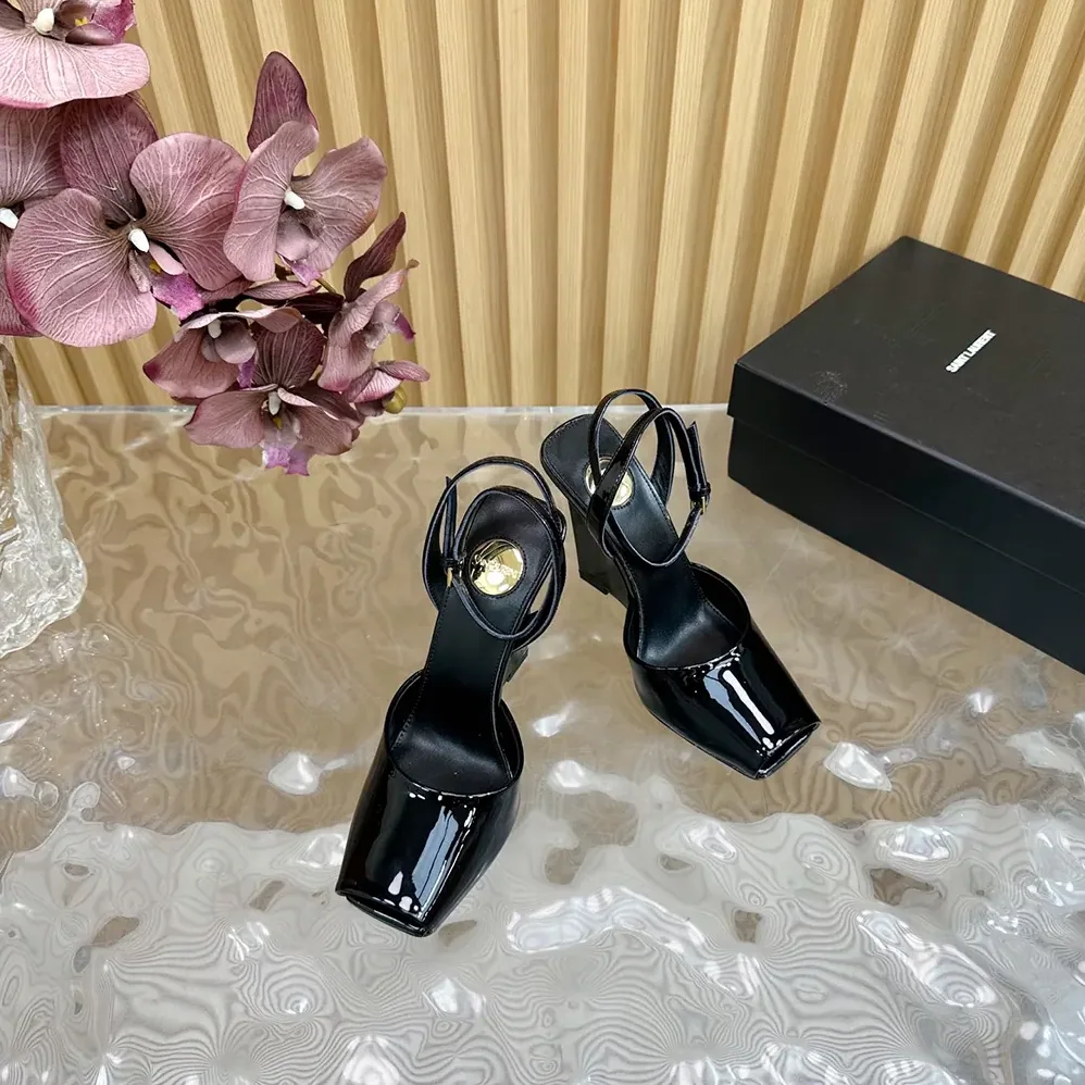Saint Laurent YSL La Scandale Wedges in Patent Leather for Women in Black