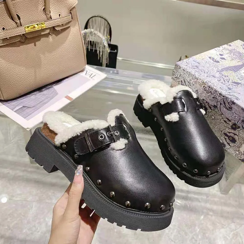 Dior Diorquake Clog Black Calfskin and White Shearling for Women Dior Diorquake Clog Black Calfskin and White Shearling for Women