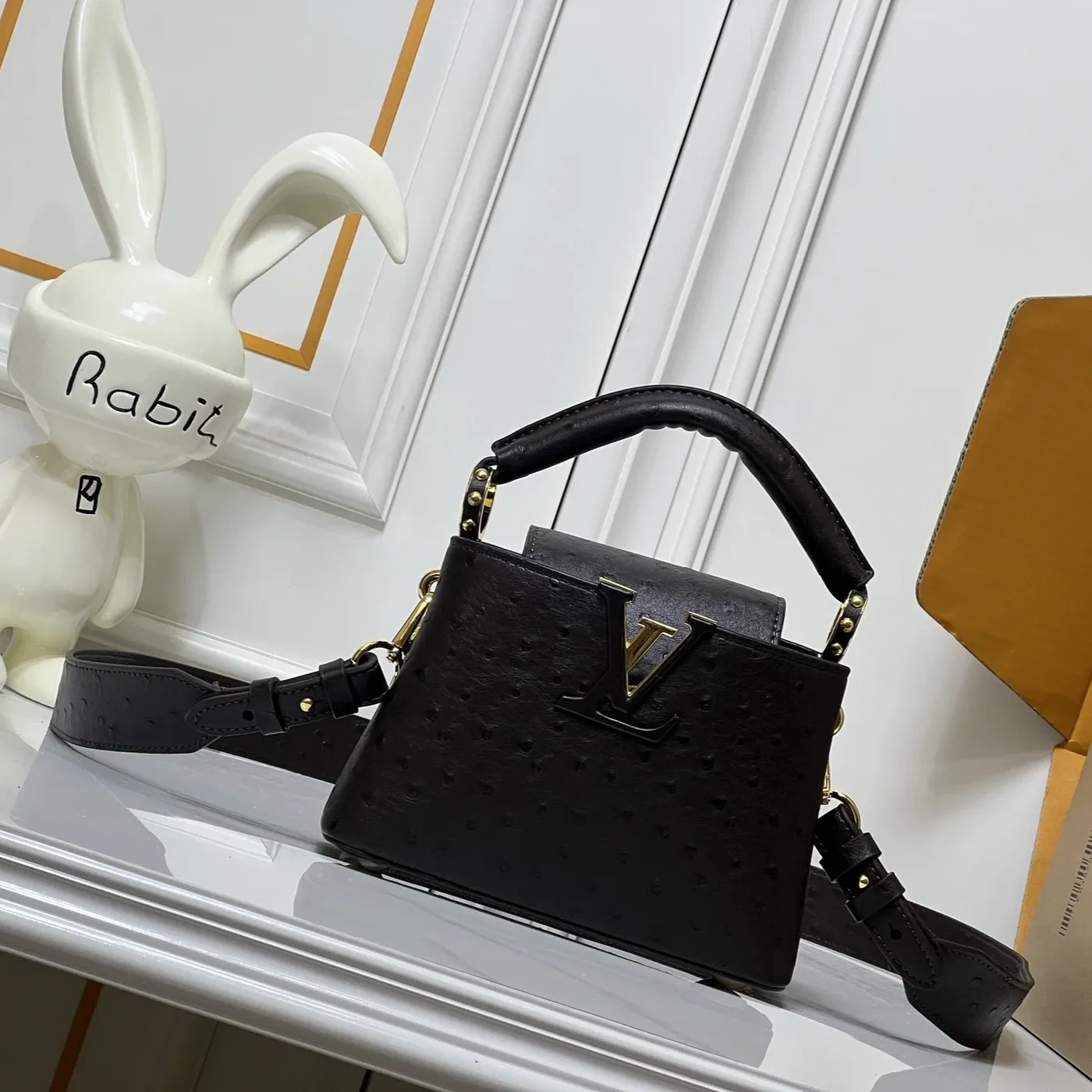 Louis Vuitton Capucines Mini Top Handle Bag in Dark Brown Gold Hardware Louis Vuitton Capucines Mini Top Handle Bag in Dark Brown Gold Hardware