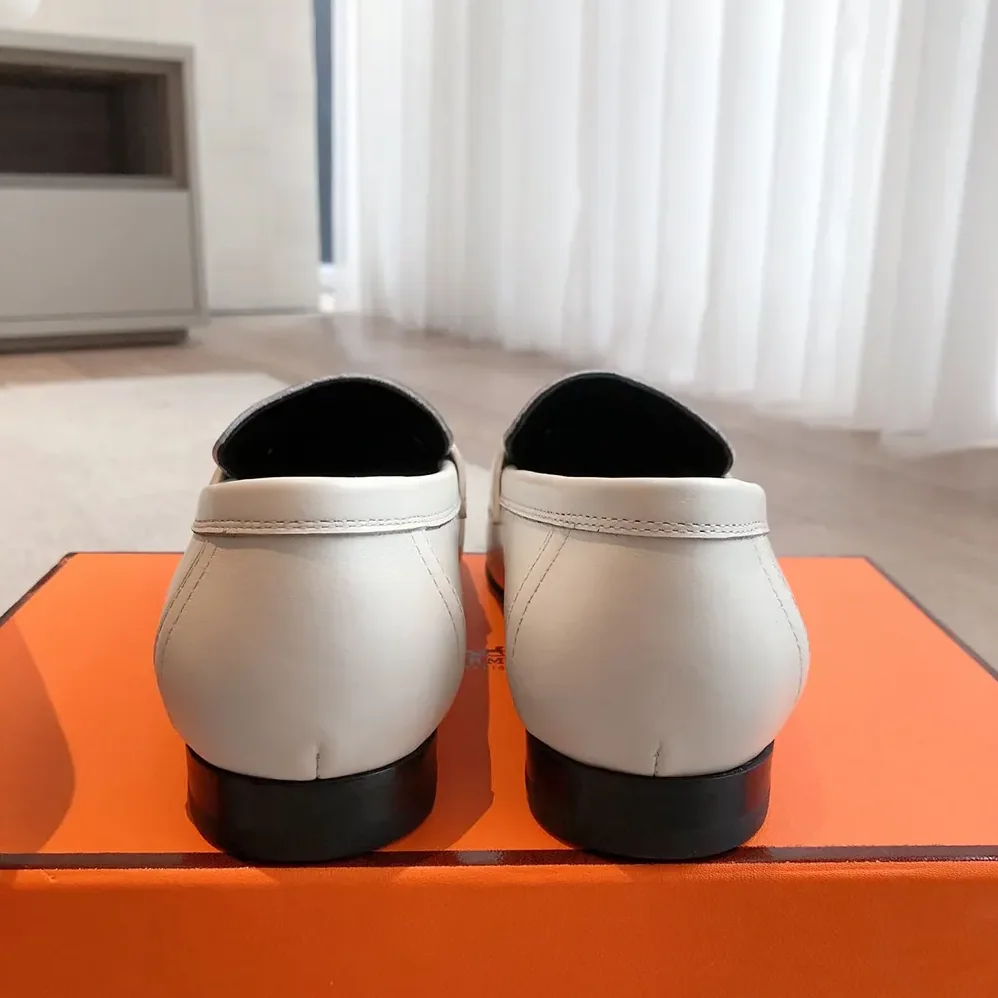 Hermes Royal loafer in Calfskin for Women in White Hermes Royal loafer in Calfskin for Women in White