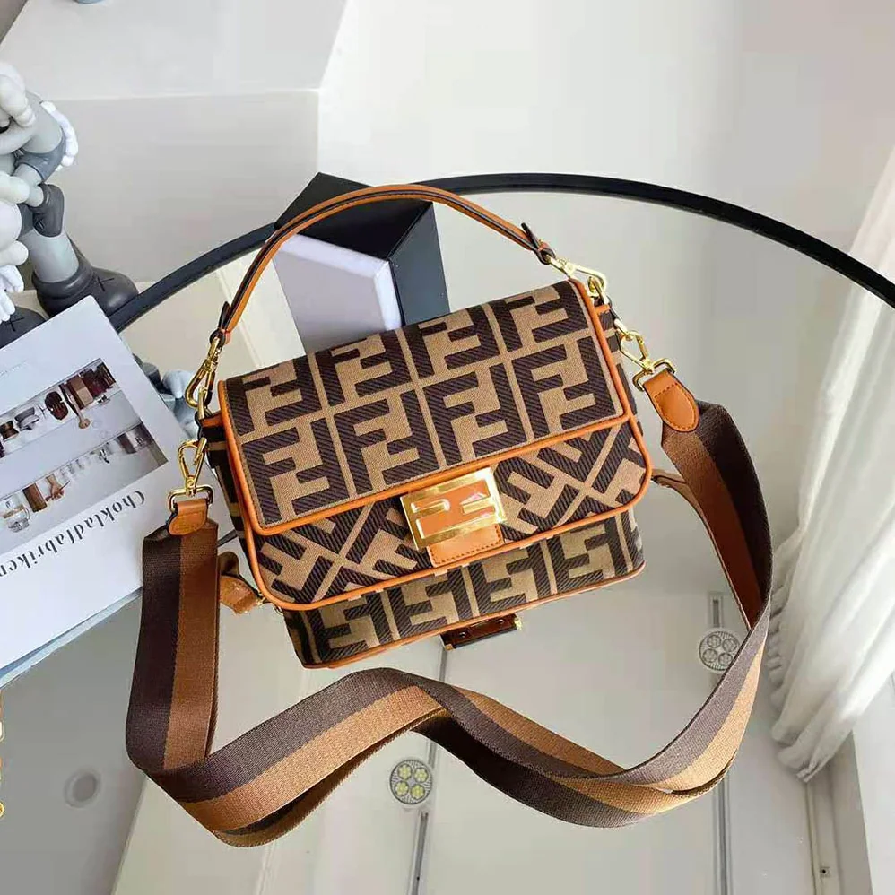 Fendi Baguette Green Canvas Bag for Women