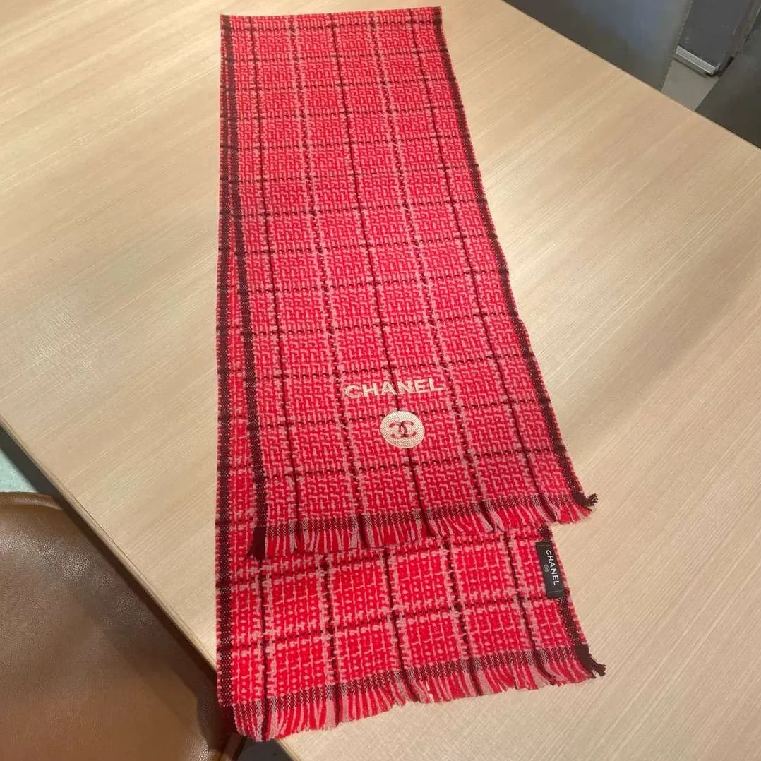 Chanel Classic Little Fragrance Pattern Scarf Red