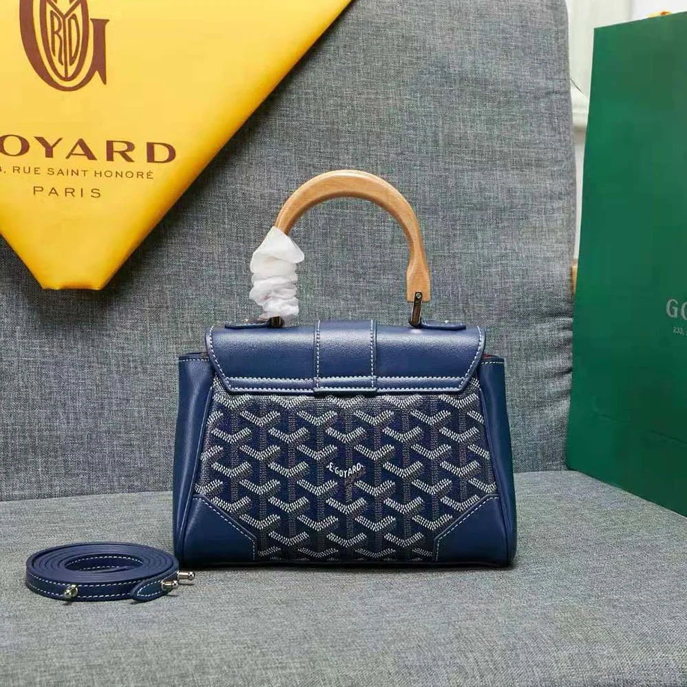 Goyard Sac Saïgon Souple Mini in Toile Goyardine & Chevroches Calfskin for Women in Navy Goyard Sac Saïgon Souple Mini in Toile Goyardine & Chevroches Calfskin for Women in Navy