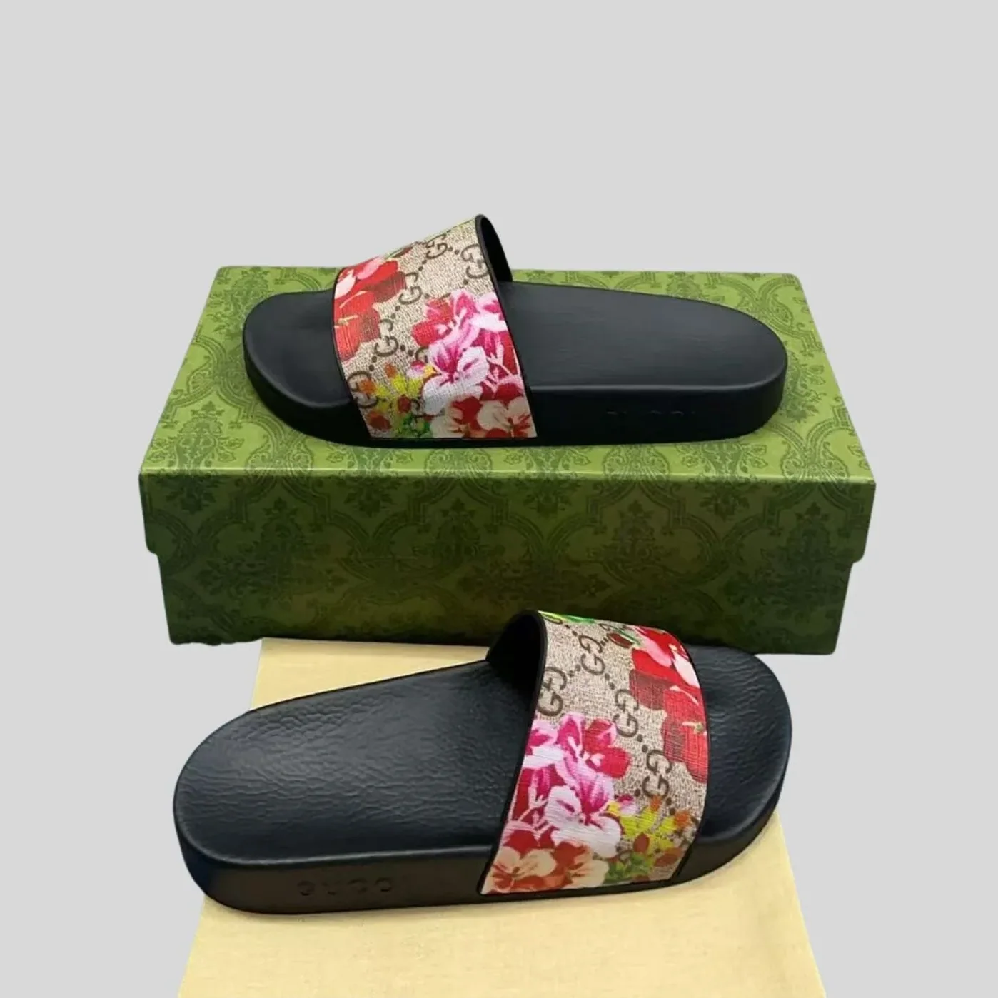 Gucci Blooms Supreme Floral Slide Sandal Black