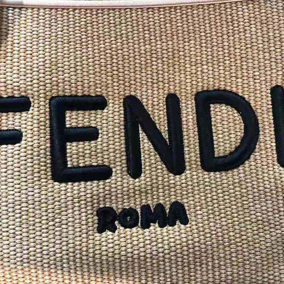 Fendi Wallet on Chain with Pouches Woven Straw Shopper for Women Fendi Wallet on Chain with Pouches Woven Straw Shopper for Women