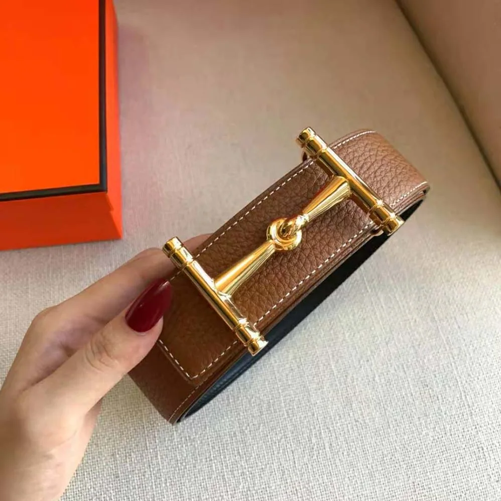 Hermes H Hippique Belt Buckle & Reversible Leather Strap 32 mm for Women in Brown Hermes H Hippique Belt Buckle & Reversible Leather Strap 32 mm for Women in Brown