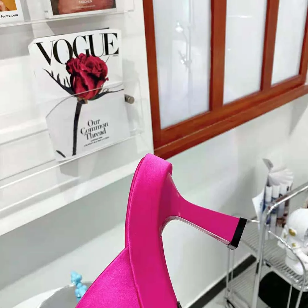 Versace Medusa Biggie Mules in 85mm Heel Height for Women in Pink Versace Medusa Biggie Mules in 85mm Heel Height for Women in Pink