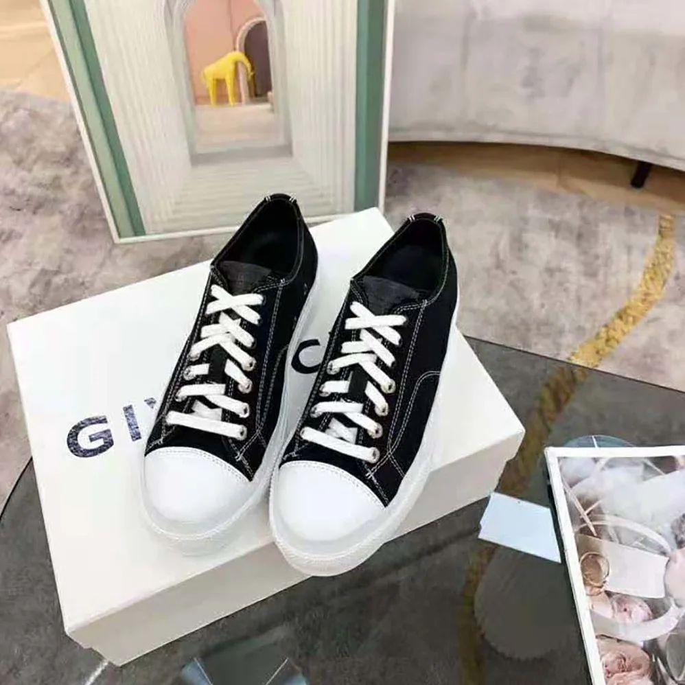 Givenchy Sneakers City in Canvas and Leather for Women in Black