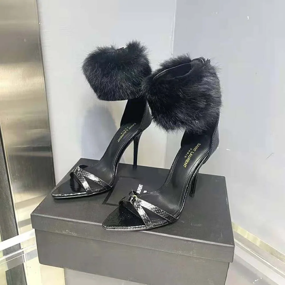Saint Laurent YSL Satine Sandals in Lacquered Ayers for Women in Black