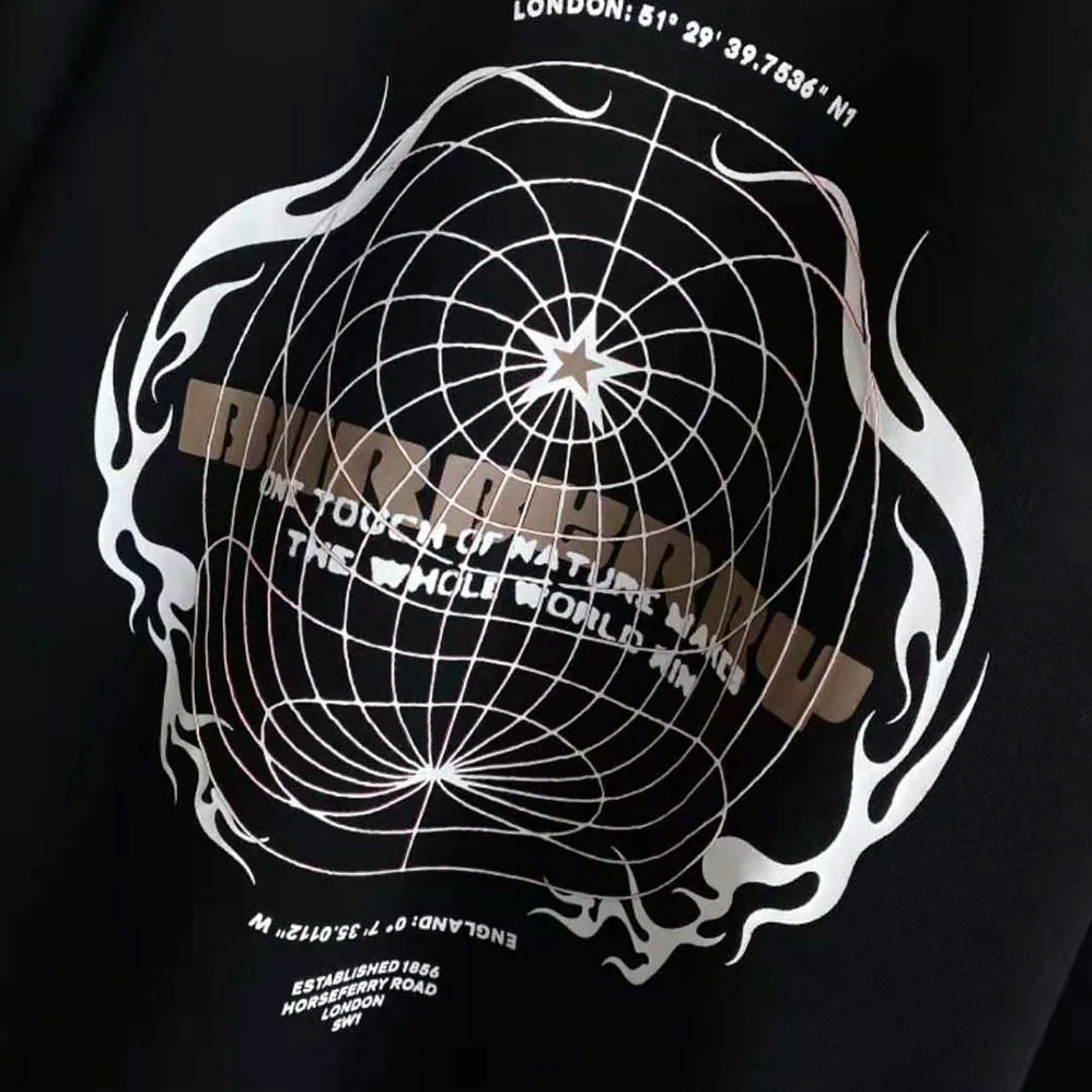 Burberry Globe Graphic Cotton Sweatshirt for Men in Black