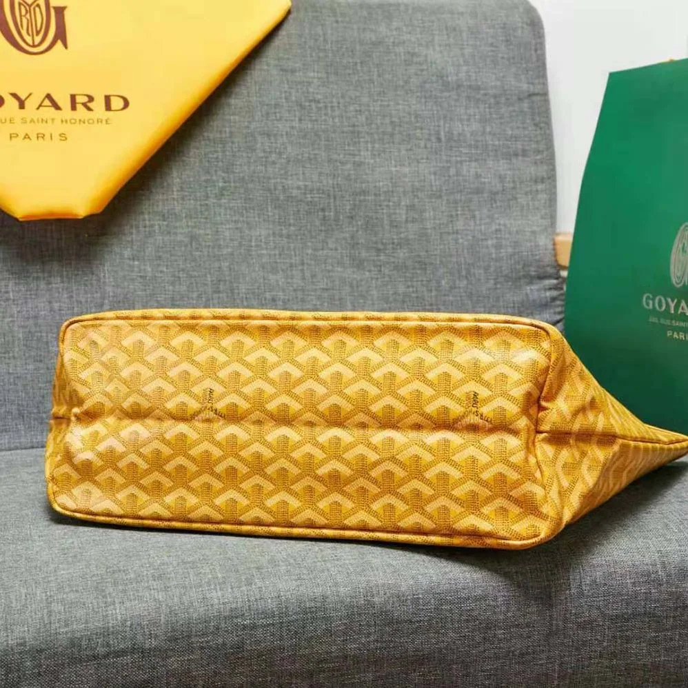 Goyard Sac Artois MM in Goyardine Canvas & Chevroches Calfskin for Women in Yellow Goyard Sac Artois MM in Goyardine Canvas & Chevroches Calfskin for Women in Yellow