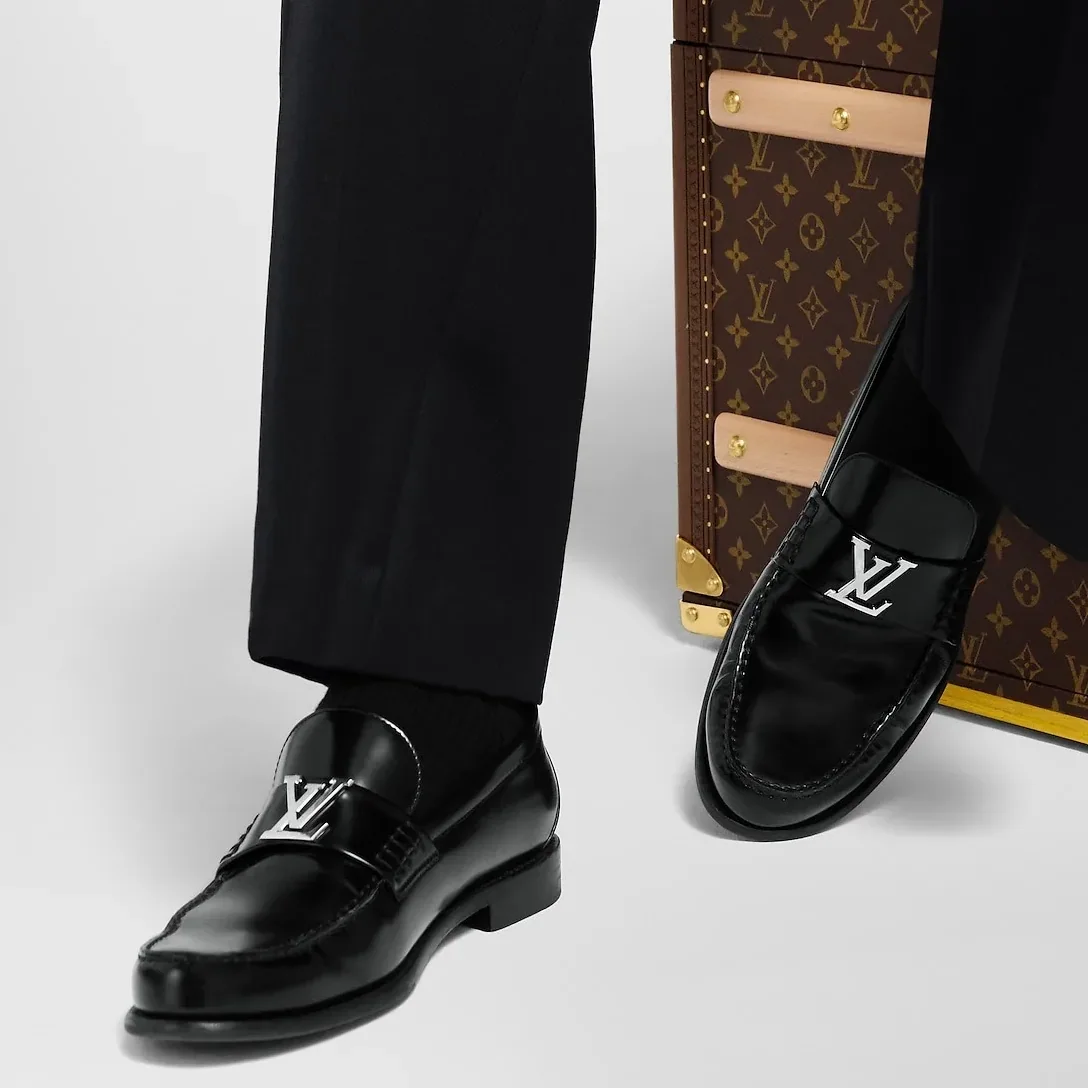 Louis Vuitton Major Loafer Black 1AHAU2