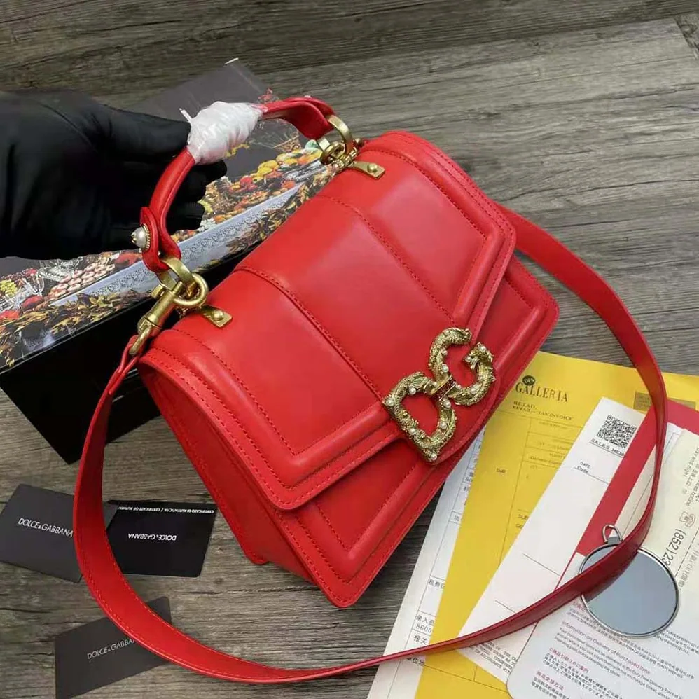 Dolce Gabbana D&G Amore Bag in Calfskin Leather for Women in Red Dolce Gabbana D&G Amore Bag in Calfskin Leather for Women in Red