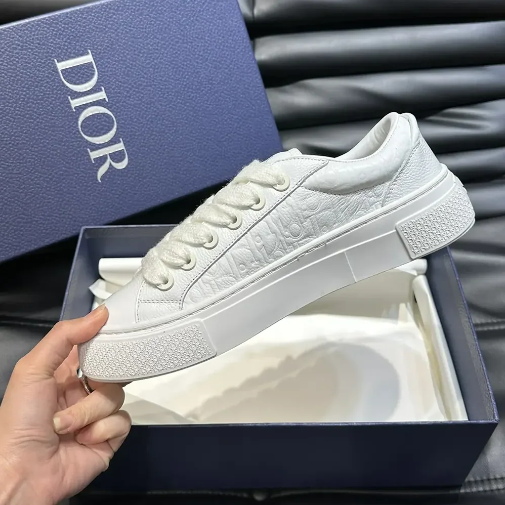Dior B33 Sneaker White Grained Calfskin and White Dior Gravity Leather for Men Dior B33 Sneaker White Grained Calfskin and White Dior Gravity Leather for Men