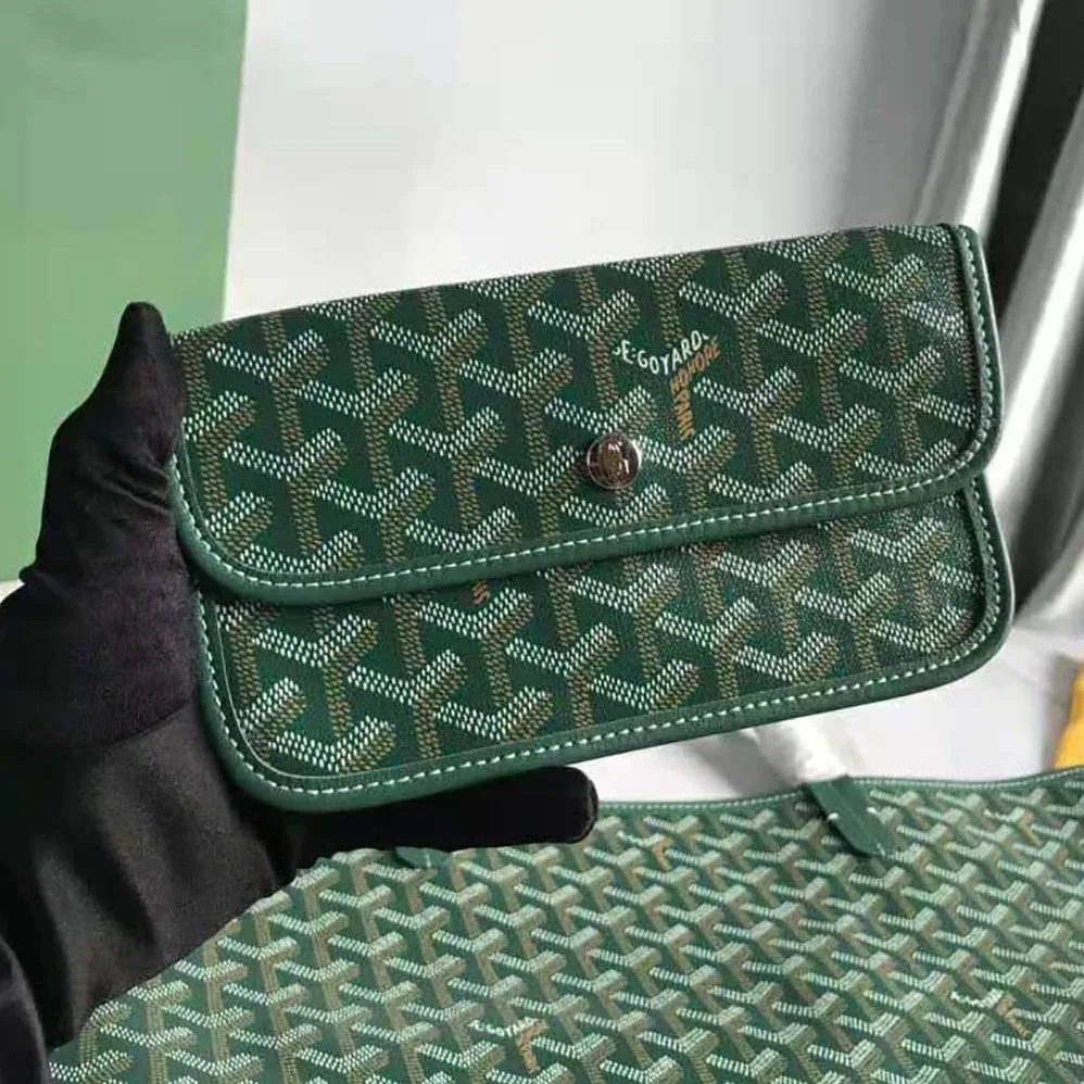 Goyard Sac Saint Louis GM in Goyardine Canvas & Chevroches Calfskin for Women in Green Goyard Sac Saint Louis GM in Goyardine Canvas & Chevroches Calfskin for Women in Green