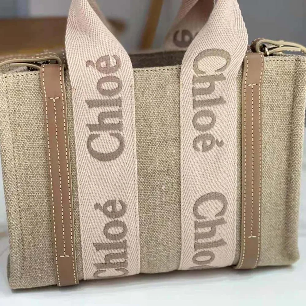 Chloe Small Woody Tote Bag for Women in Beige Chloe Small Woody Tote Bag for Women in Beige