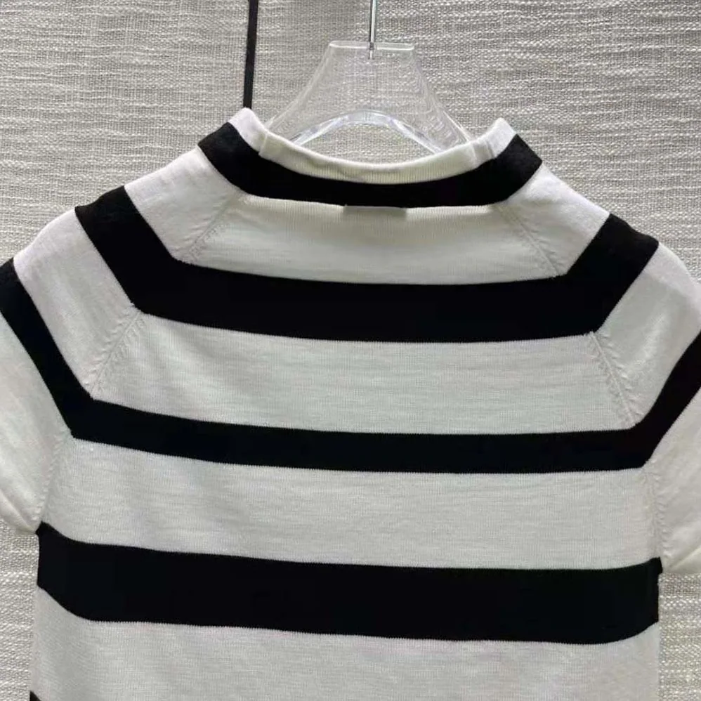 Miu Miu Cashmere and Silk Turtleneck Sweater for Women in White
