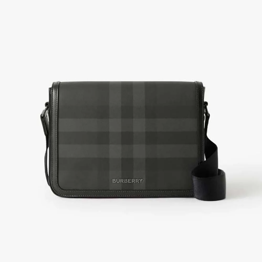 Burberry Small Alfred Messenger Bag for Men in Black Burberry Small Alfred Messenger Bag for Men in Black