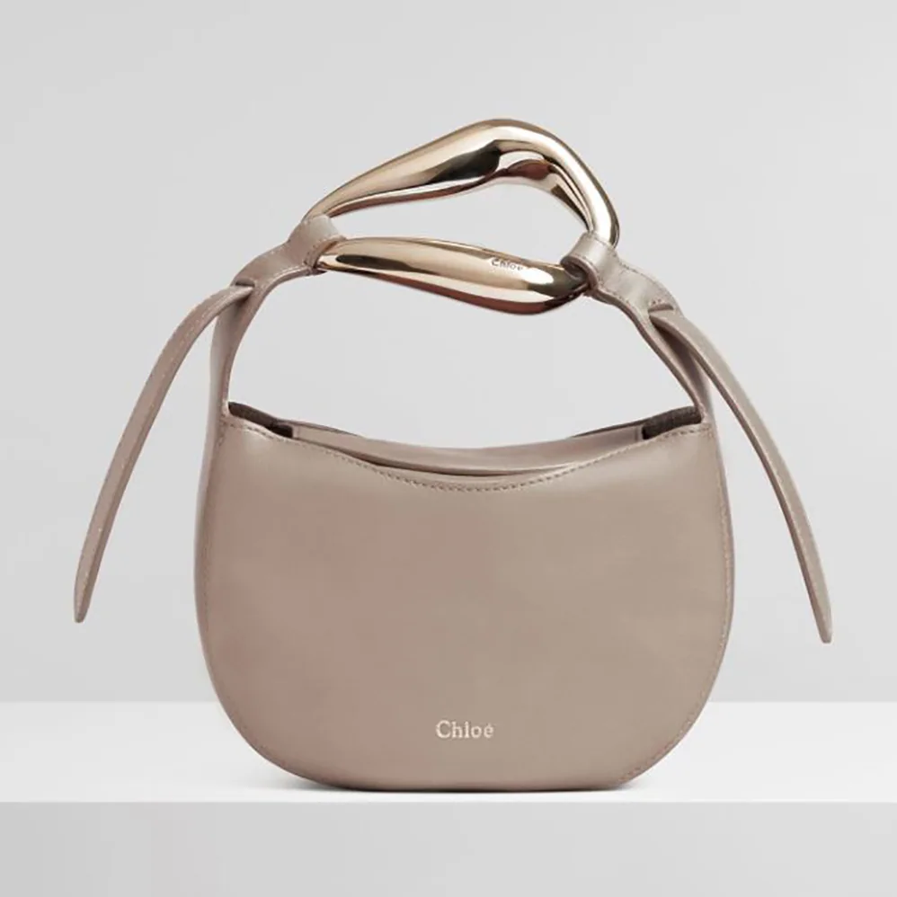Chloe Kiss Small Purse in Small Grain Calfskin for Women in Gray