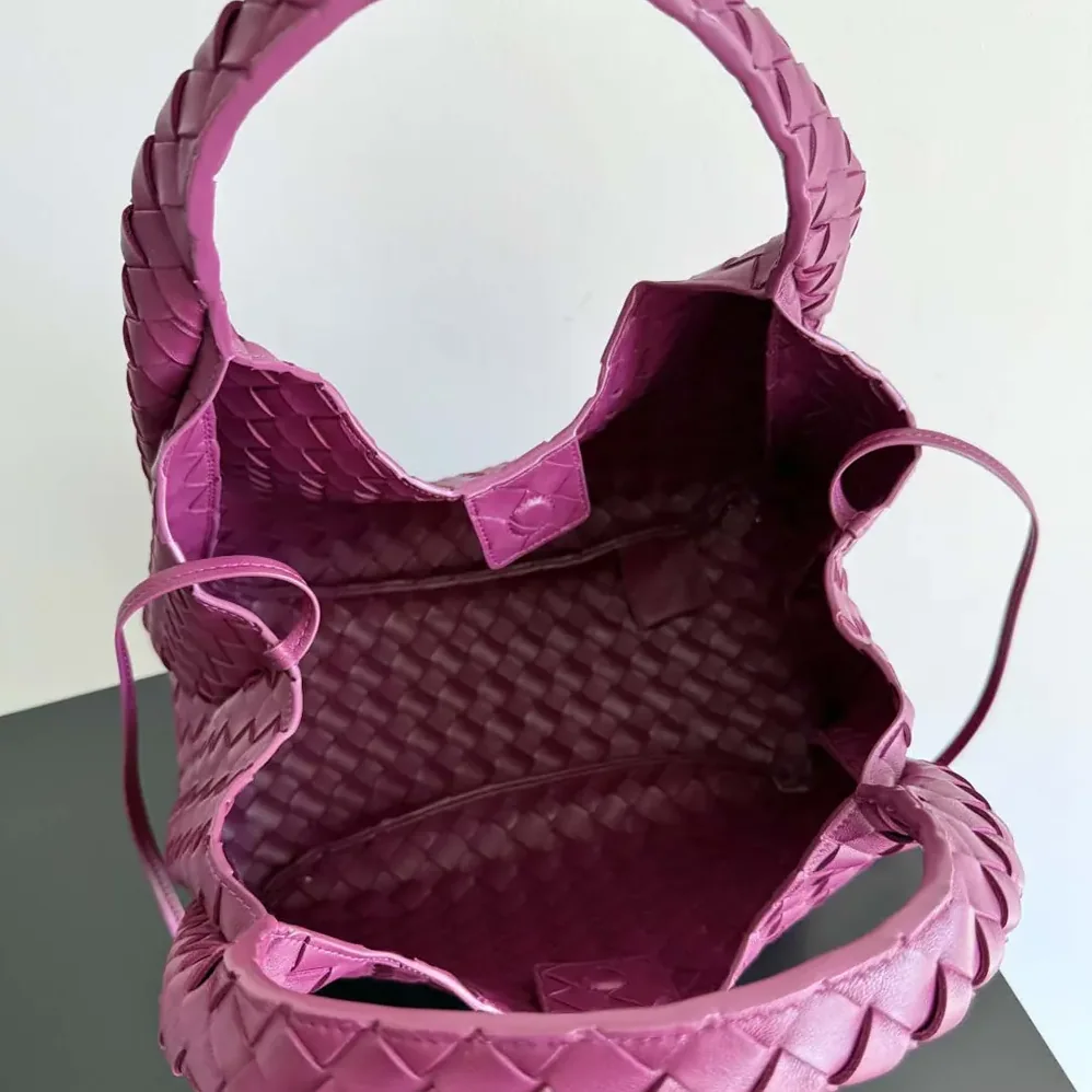 Bottega Veneta Medium Campana for Women in Rose
