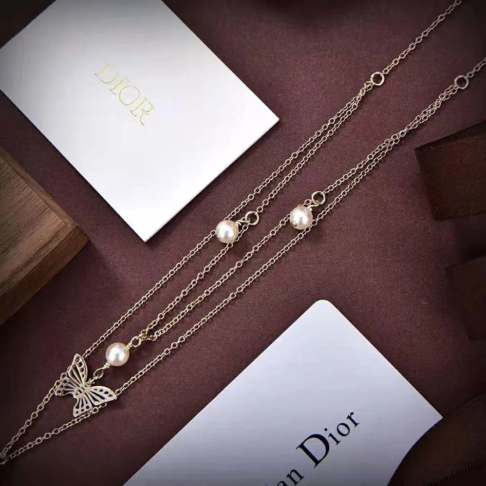 Dior Dior Métamorphose Necklace Gold-Finish Metal and White Resin Pearls for Women Dior Dior Métamorphose Necklace Gold-Finish Metal and White Resin Pearls for Women