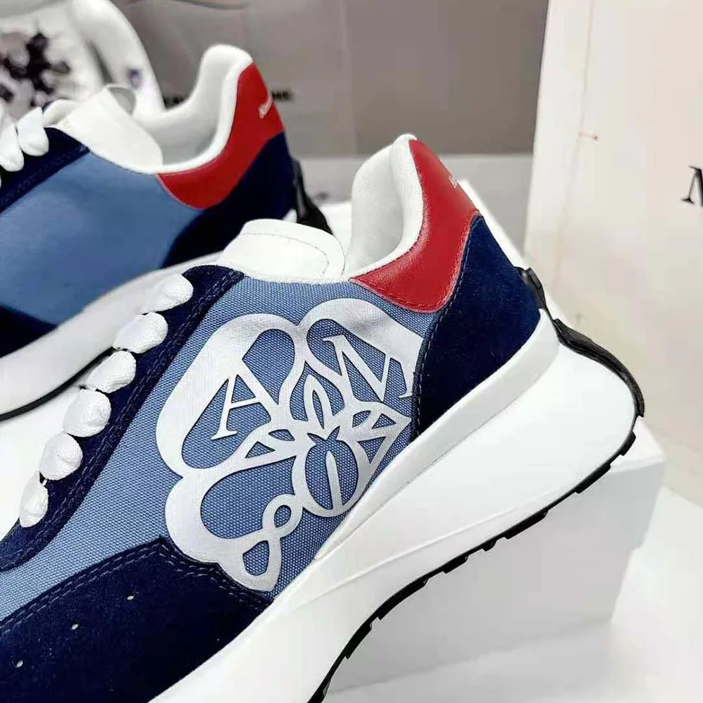 Alexander Mcqueen Sprint Runner in Calf Leather for Unisex in Blue Alexander Mcqueen Sprint Runner in Calf Leather for Unisex in Blue