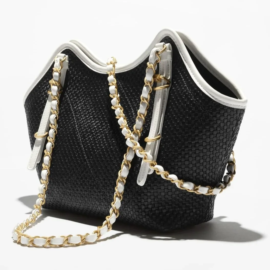 Chanel Small Shopping Bag Black Raffia /