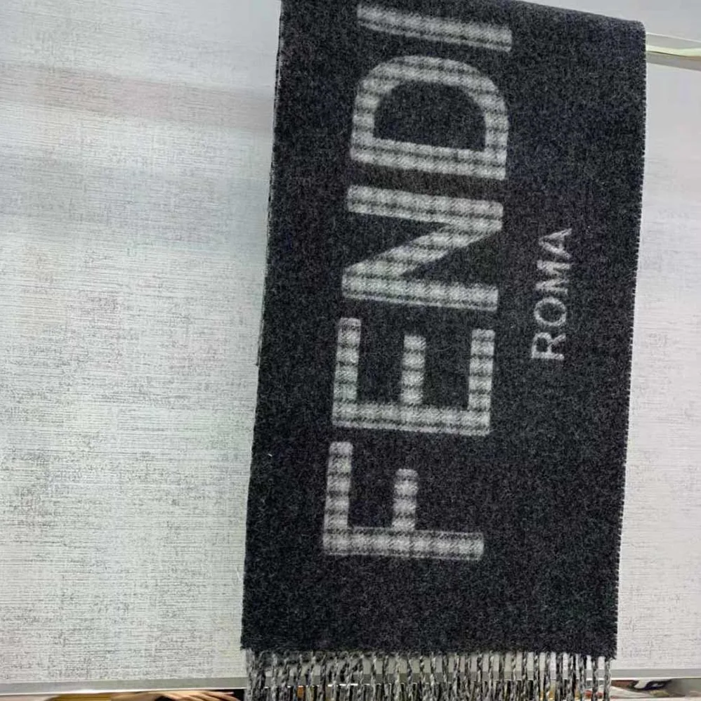Fendi Scarf Gray Wool and Cashmere Scarf for Women Fendi Scarf Gray Wool and Cashmere Scarf for Women