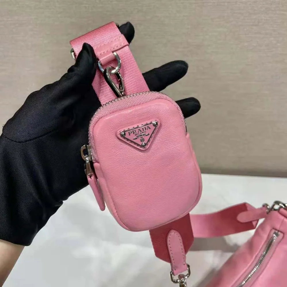 Prada Padded Nappa-Leather Prada Re-Edition 2005 Shoulder Bag for Women in Pink