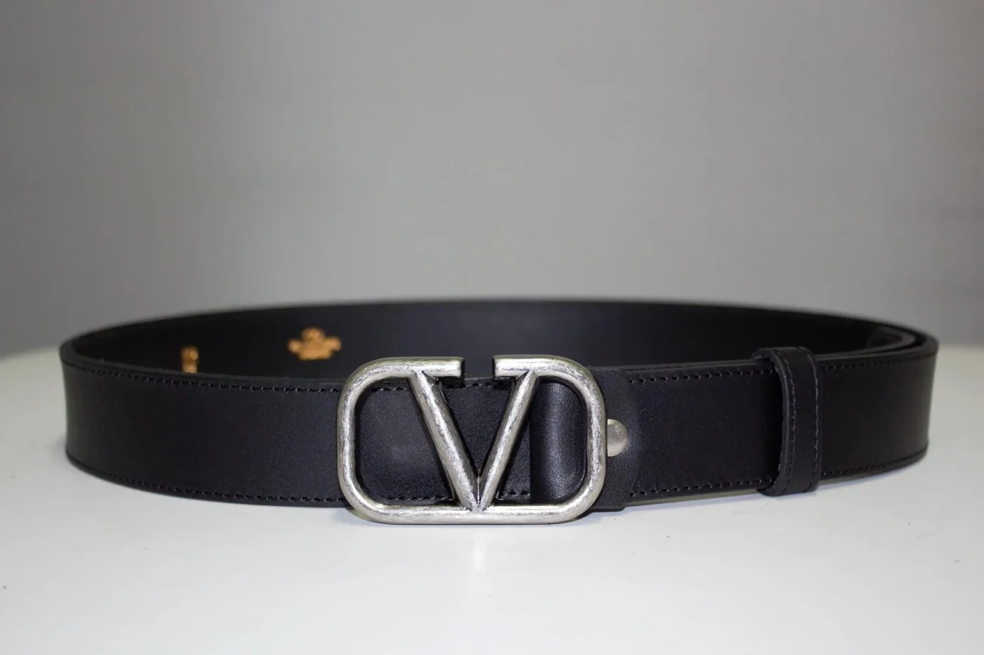 Black V SiAmazinger Buckle Leather Belt