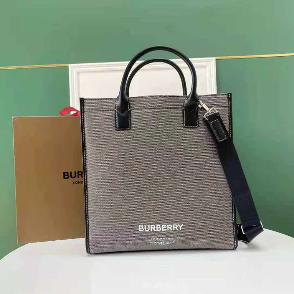 Burberry Horseferry Print Cotton Canvas Tote for Women Burberry Horseferry Print Cotton Canvas Tote for Women