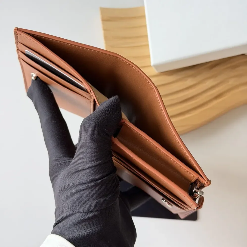 Loewe Compact Wallet in Nappa Calfskin for Unisex in Brown Loewe Compact Wallet in Nappa Calfskin for Unisex in Brown