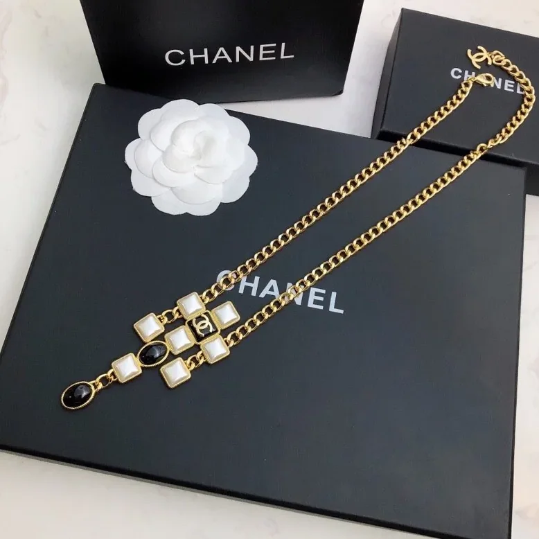 Chanel Morden Stone Necklace Gold Tone