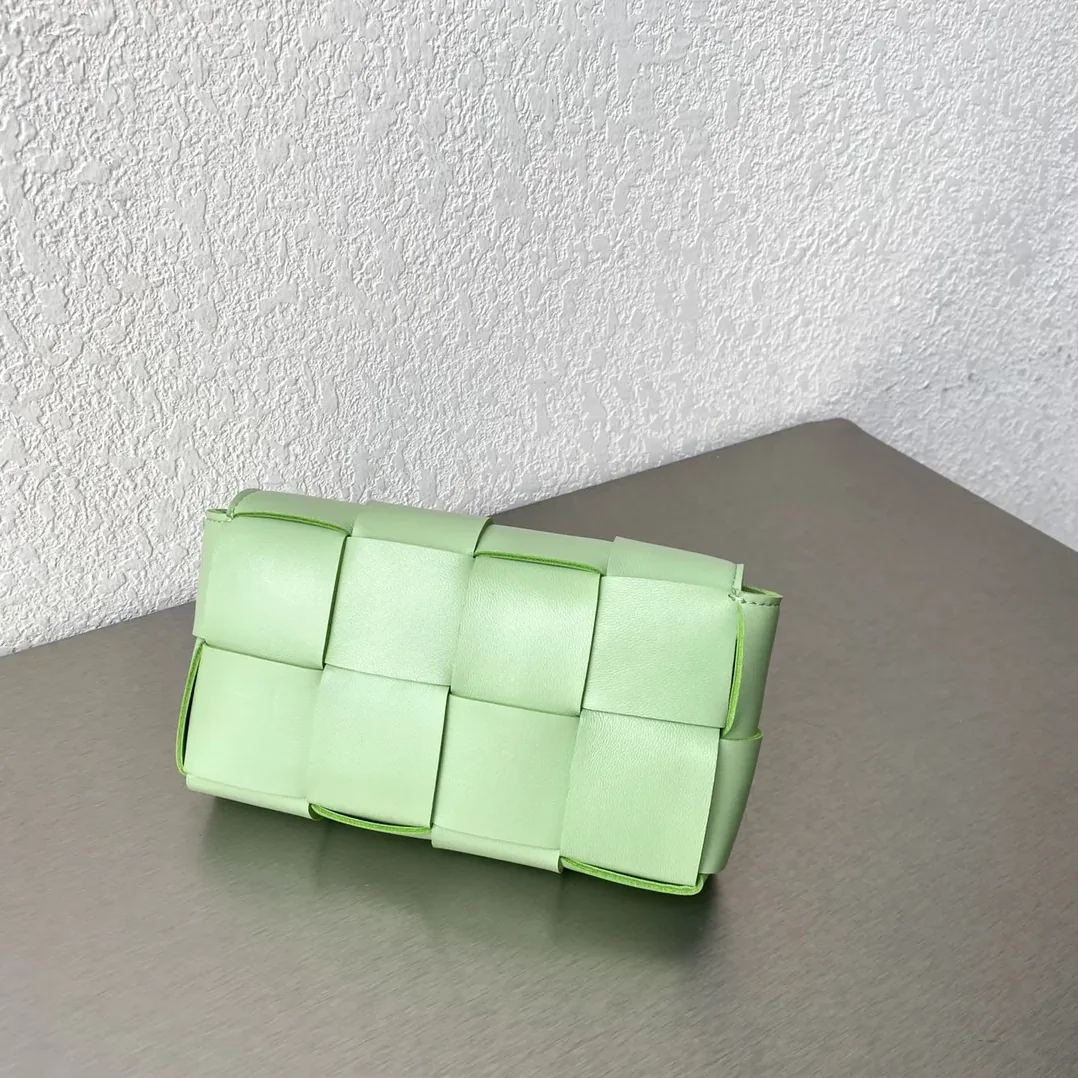 Bottega Veneta Belt Cassette Banana Green