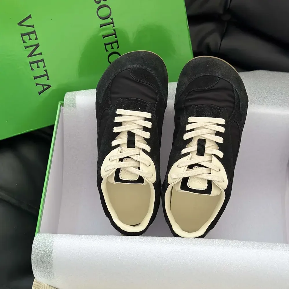 Bottega Veneta Orbit Flash Sneaker for Unisex in Black Bottega Veneta Orbit Flash Sneaker for Unisex in Black