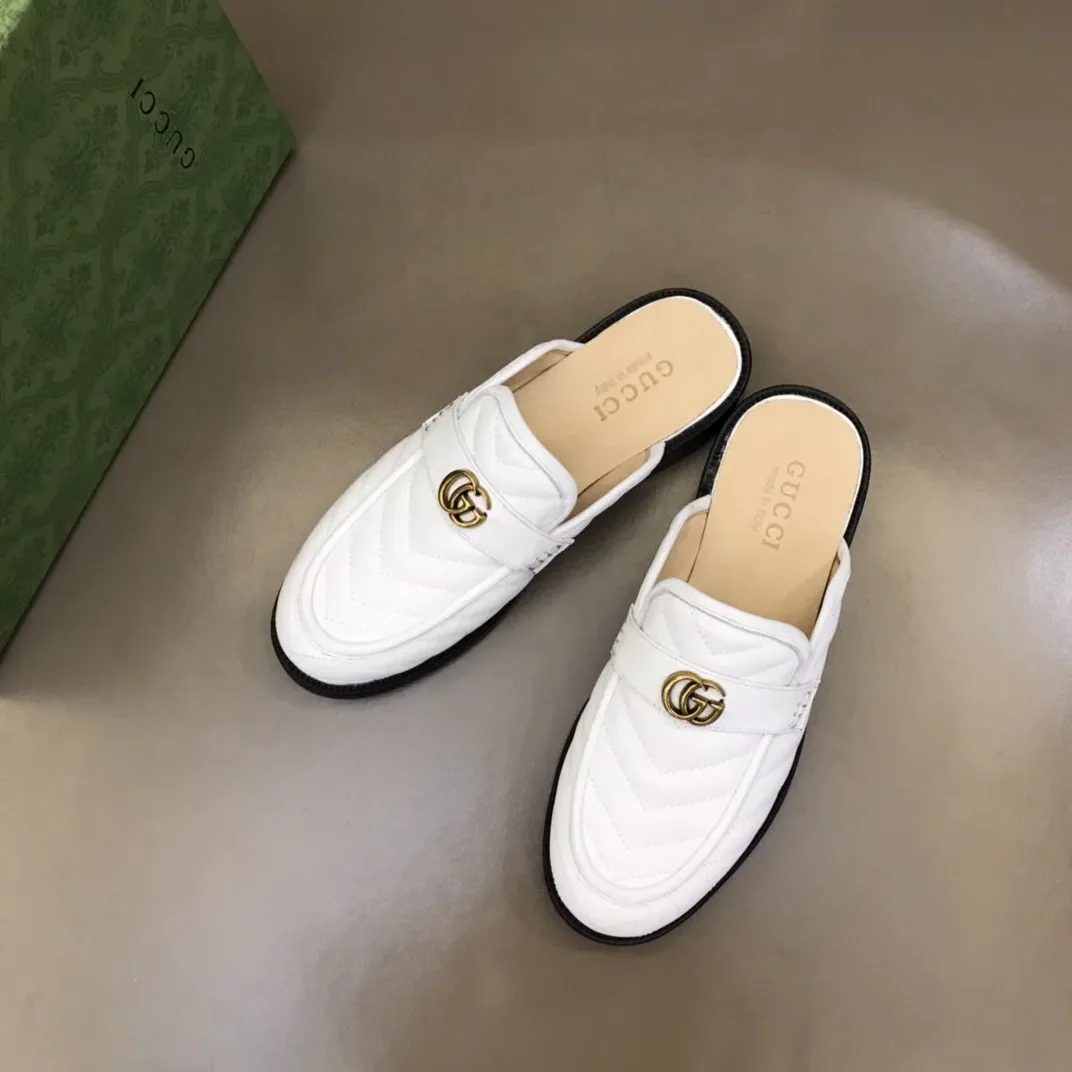 Gucci Slipper With Interlocking G White Gucci Slipper With Interlocking G White