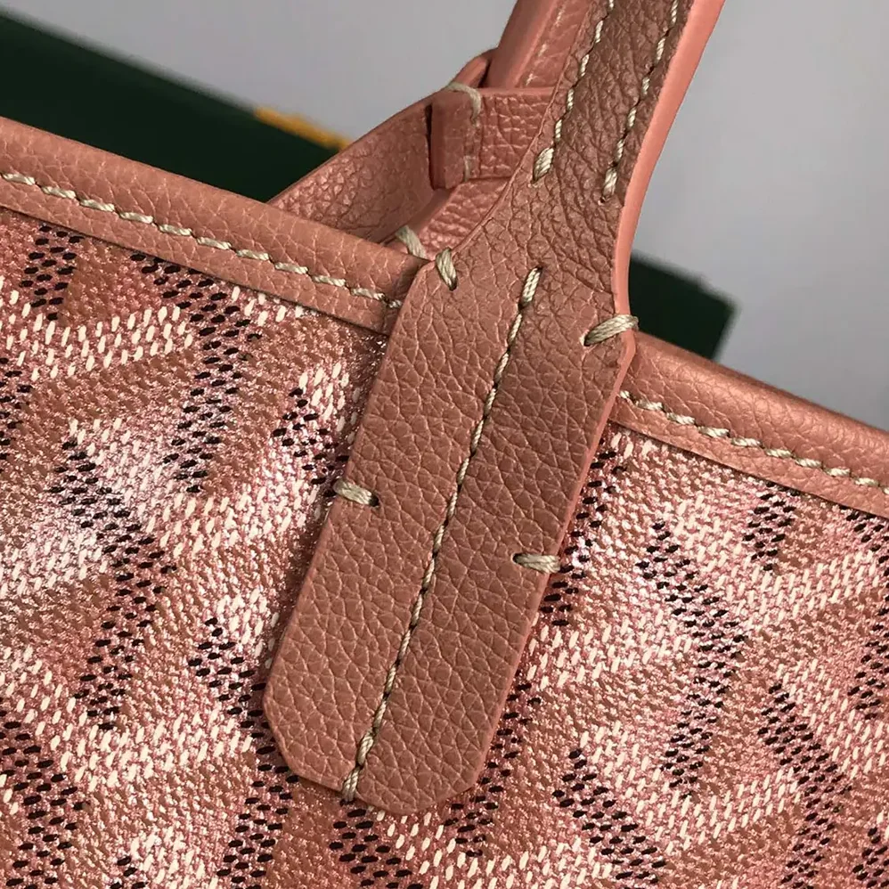Goyard Saint Louis GM bag for Unisex in Pearly Coral