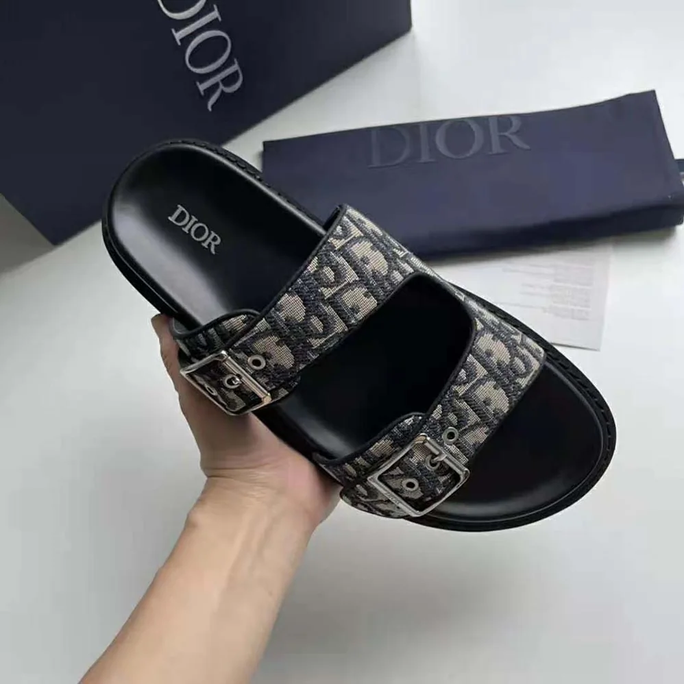 Dior Aqua Sandal Beige and Black Dior Oblique Jacquard for Men Dior Aqua Sandal Beige and Black Dior Oblique Jacquard for Men